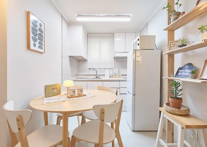 Apartamento Yunseul Stay남산뷰서울역 9분감성숙소
